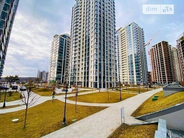 Sale of 4-room apartment 131 sq. m. on Andriy Verkhoglyada St. 19A •