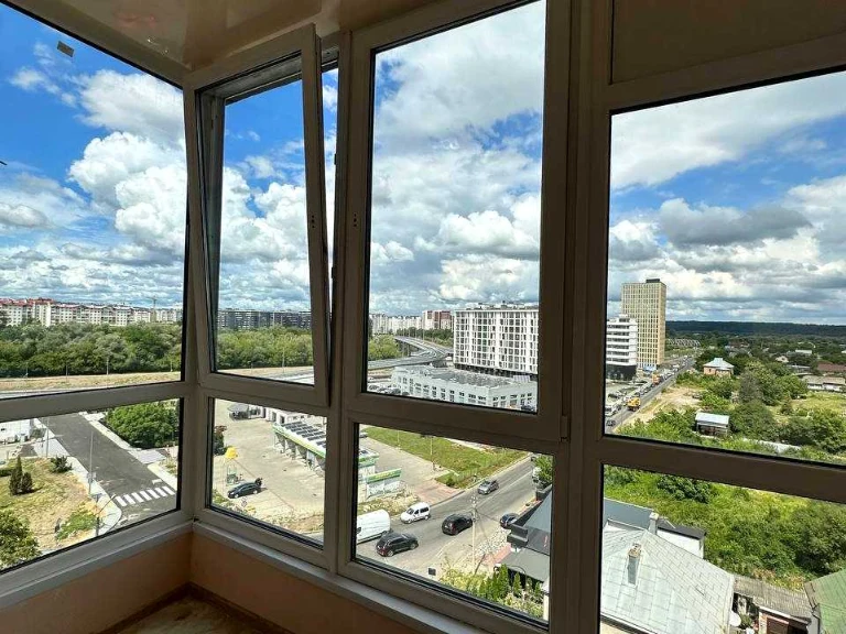Квартира. Ивано-Франковск, Макогона ул.