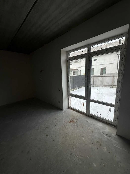 Продам будинок на вул.Богомольця 5330