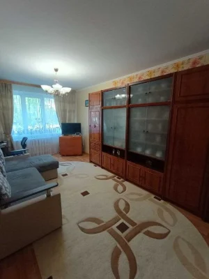 Продажа: 3-х комн. квартиры 64 кв. г. Центр ул. Болгарс