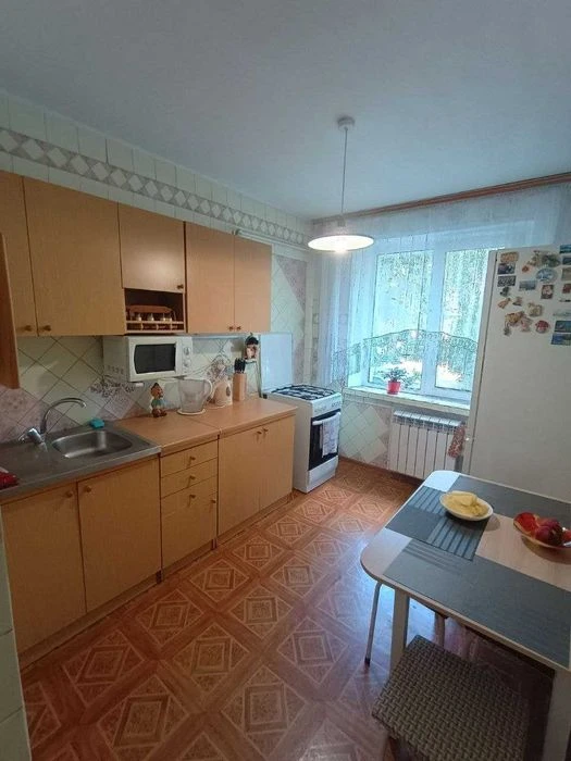 Продажа: 3-х комн. квартиры 64 кв. г. Центр ул. Болгарс