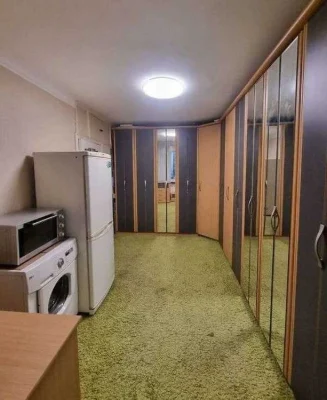 For sale 3-room. Boychuk Mykhailo St. 23, 56 sq. m. Pechersk!