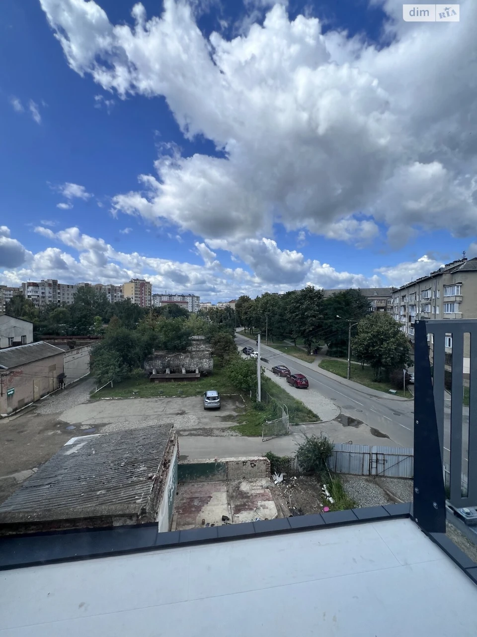 Продаж Квартира Бам