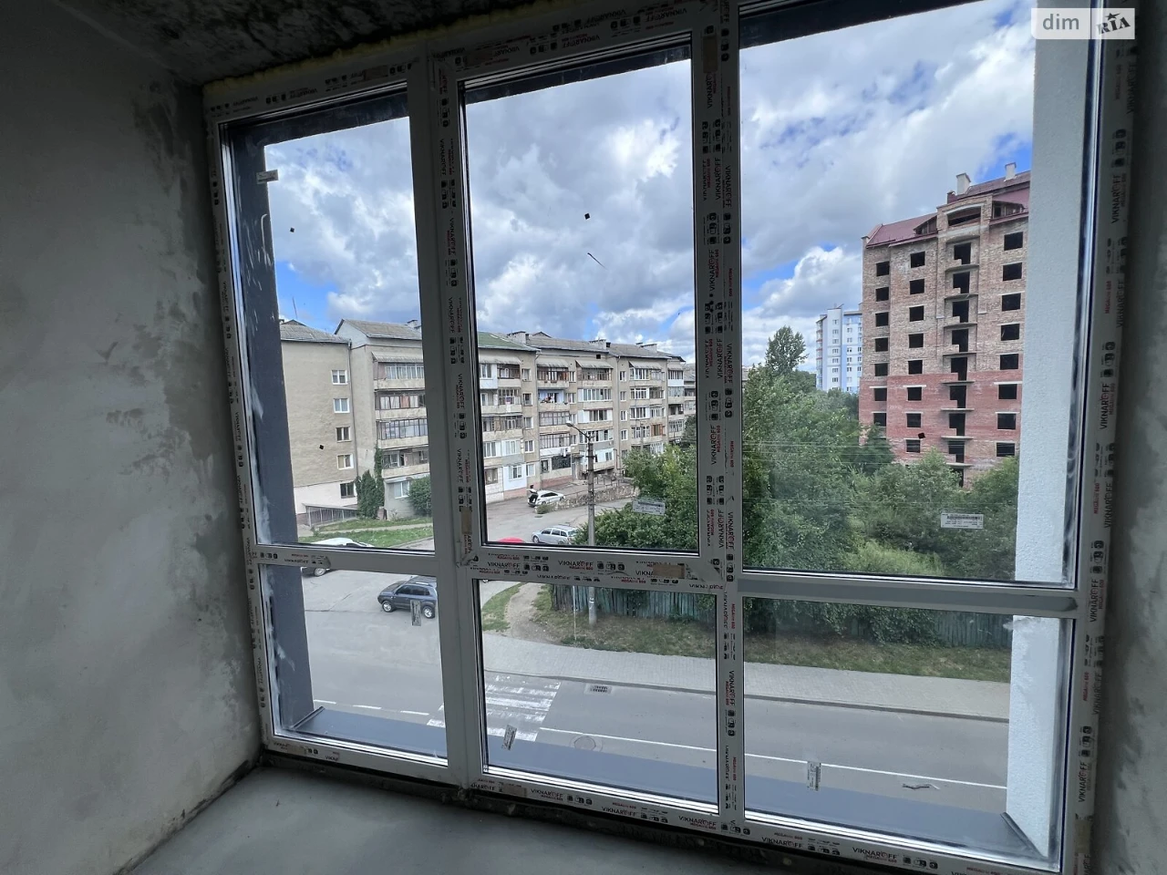 Продаж Квартира Бам
