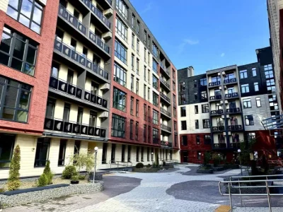 For sale 4-room apartment 158 m² 4/5 Generala Chuprynky St. 35550