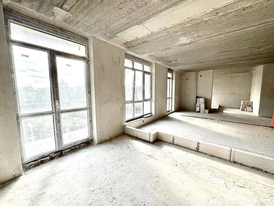 For sale 4-room apartment 158 m² 4/5 Generala Chuprynky St. 35550