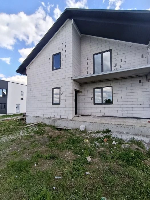 4-room house for sale in Vinnytskie Khutor.