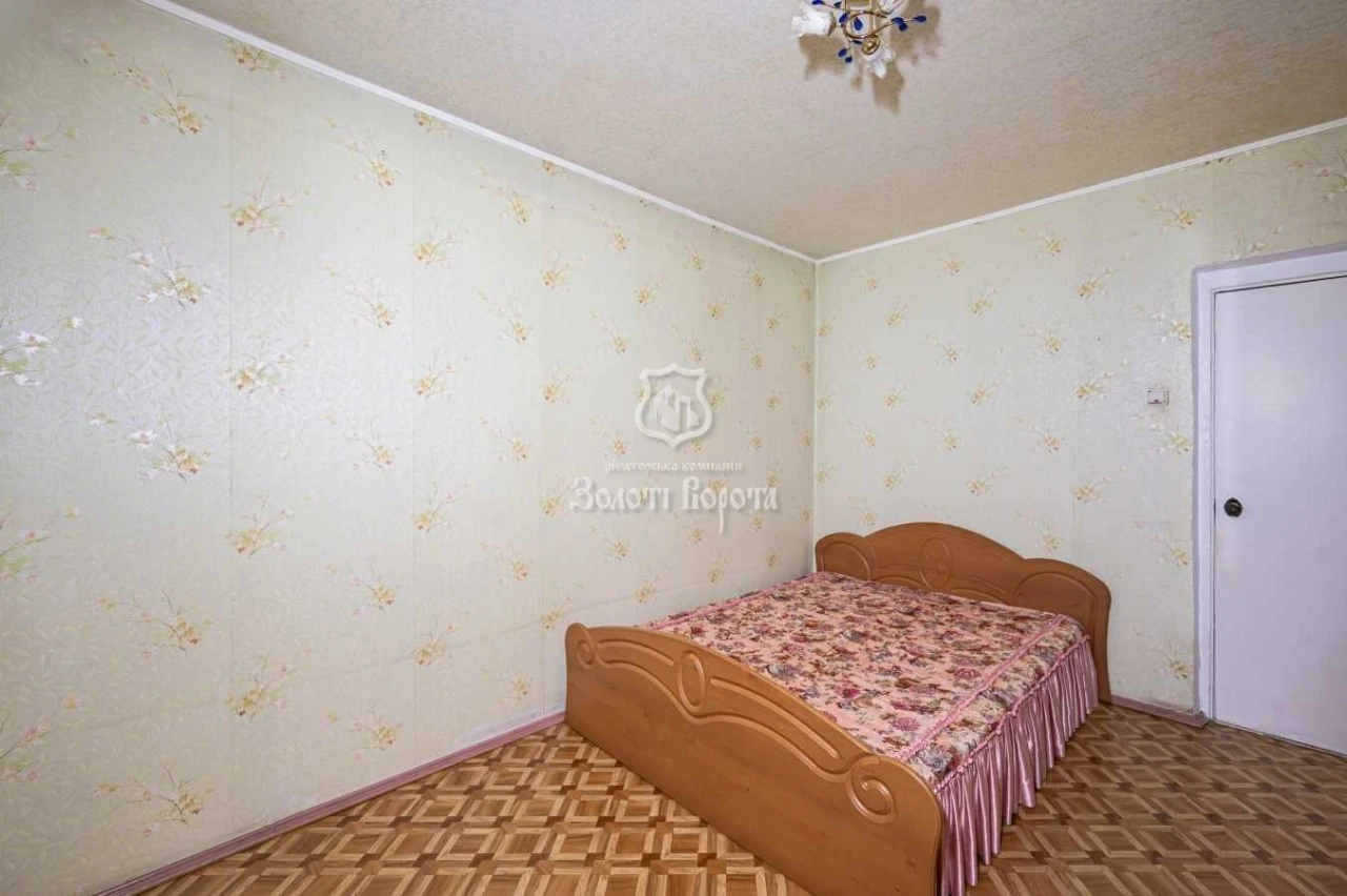 Sale of a 3-room apartment of 70.1 m², 28 Svetlytskyi str