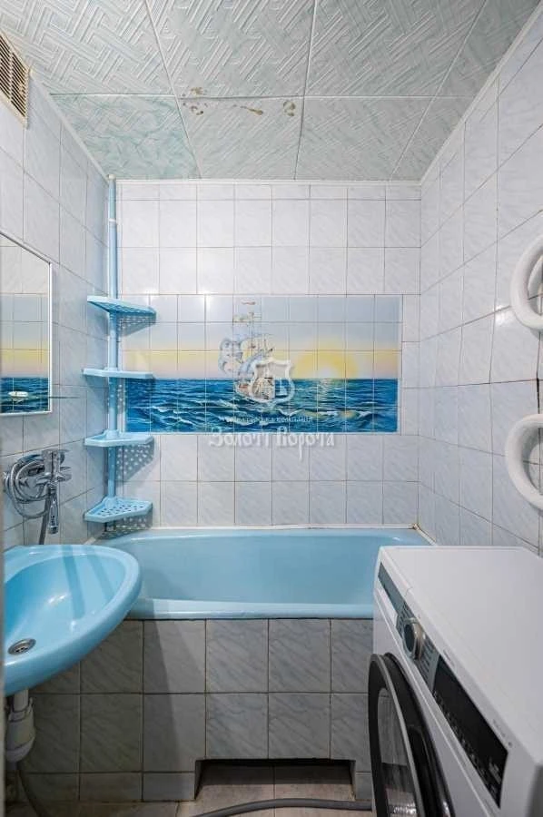 Sale of a 3-room apartment of 70.1 m², 28 Svetlytskyi str