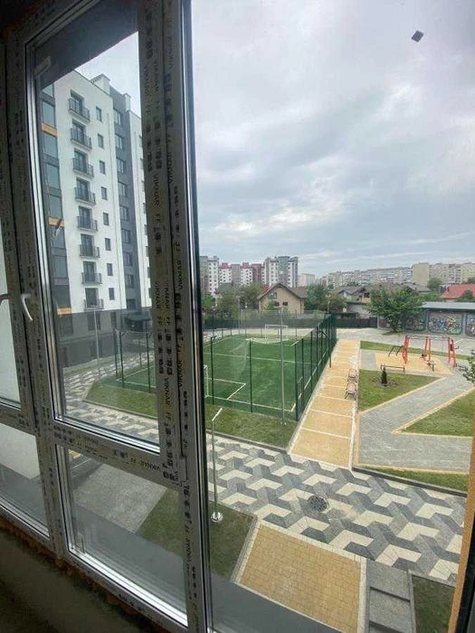 Продається 2 кімнатна квартира у зданому будинку на газі, ра