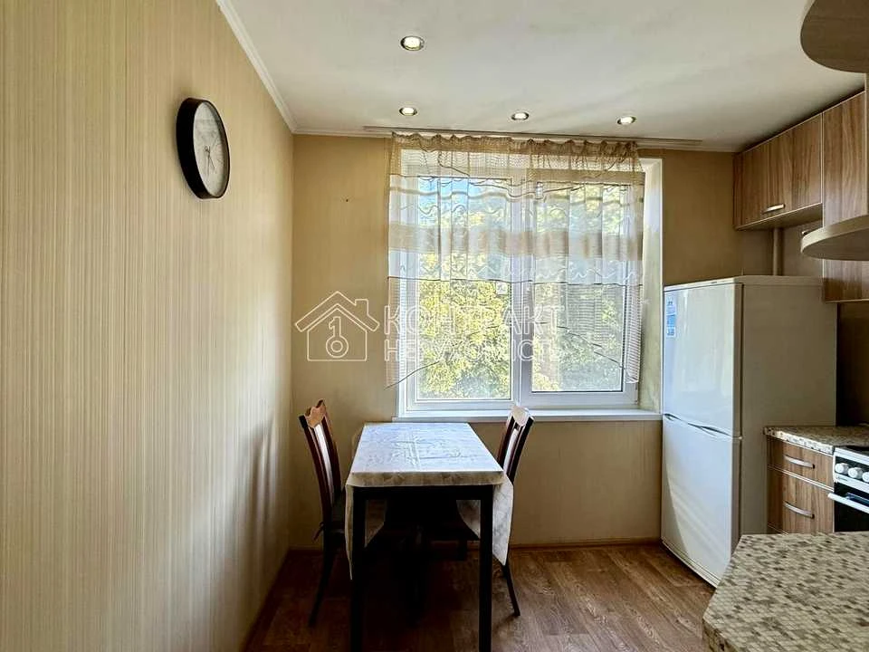 Apartment. Kharkiv, Yubileiny Ave. ()