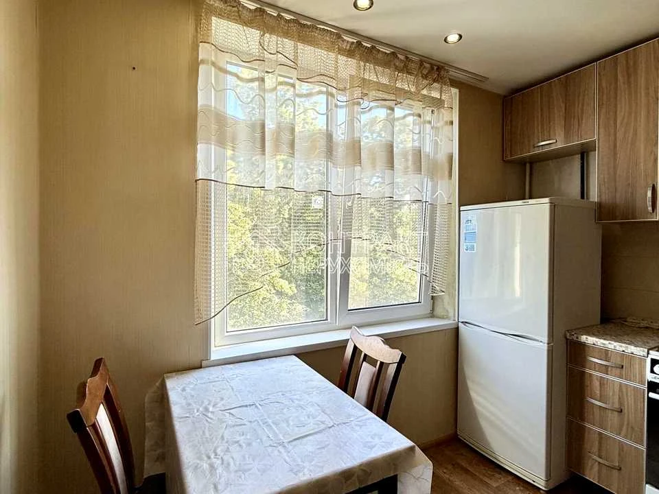 Apartment. Kharkiv, Yubileiny Ave. ()