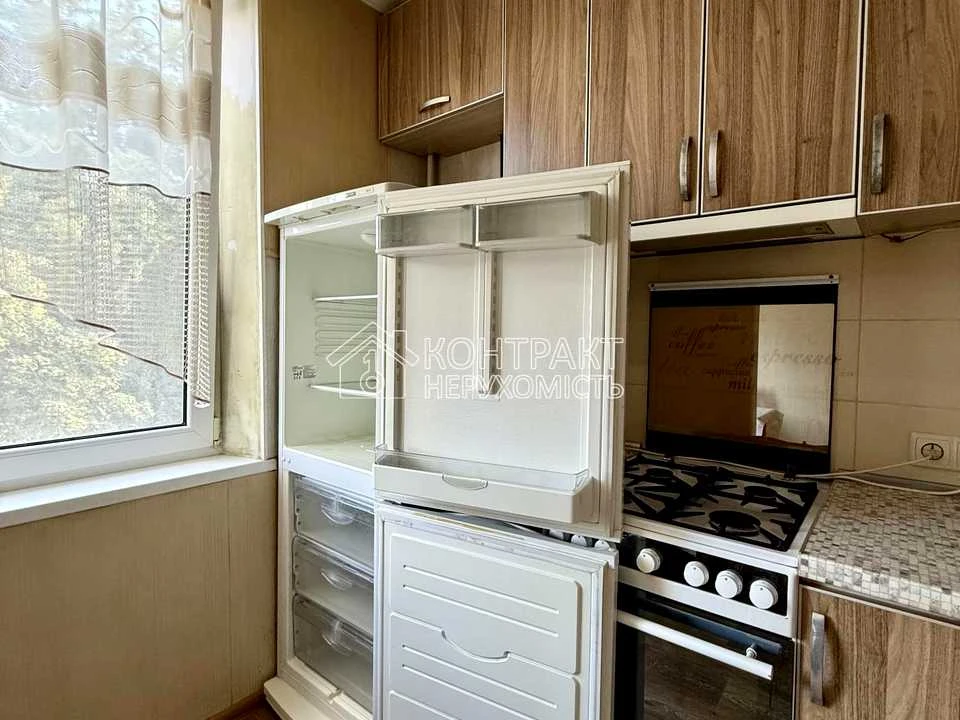 Apartment. Kharkiv, Yubileiny Ave. ()