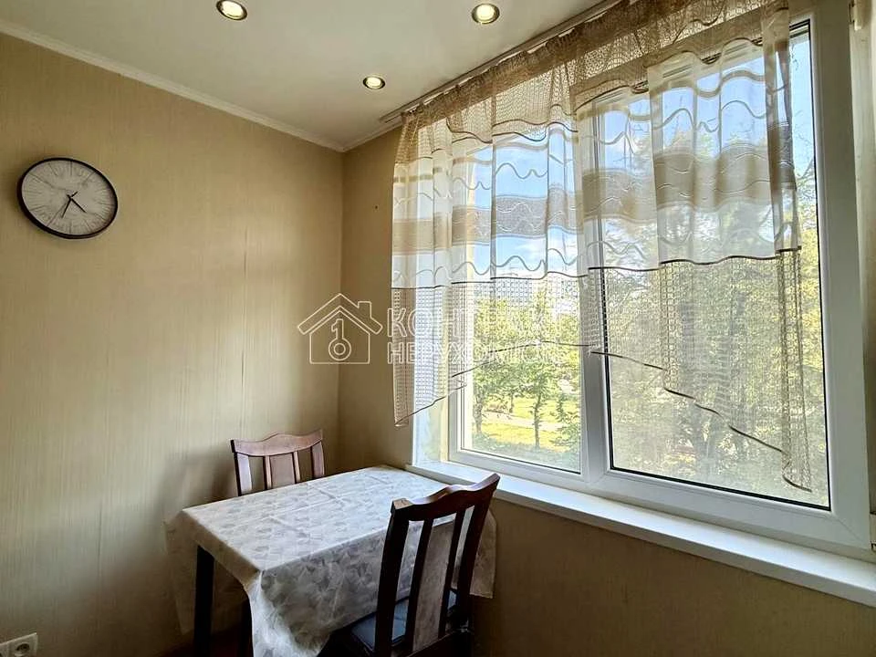 Apartment. Kharkiv, Yubileiny Ave. ()