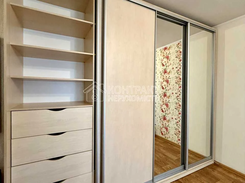 Apartment. Kharkiv, Yubileiny Ave. ()