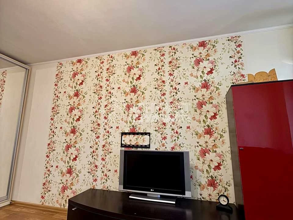Apartment. Kharkiv, Yubileiny Ave. ()