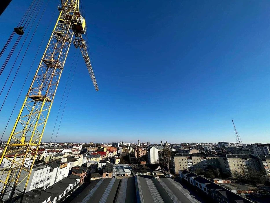 Срочная продажа двухкомнатной квартиры в центре города