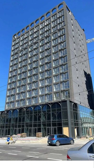 Срочная продажа двухкомнатной квартиры в центре города