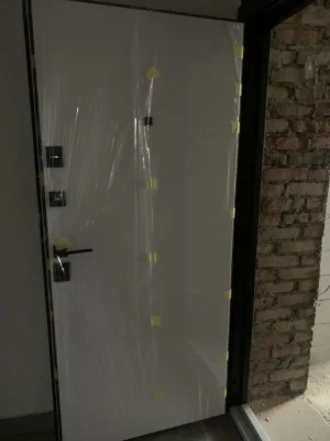 У продажі однокімнатна квартира в новобудові на другому пове