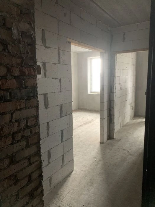 У продажі однокімнатна квартира в новобудові на другому пове