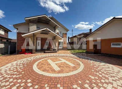 PREMIUM class house on a beautiful territory of 300 m2, 4 bedrooms