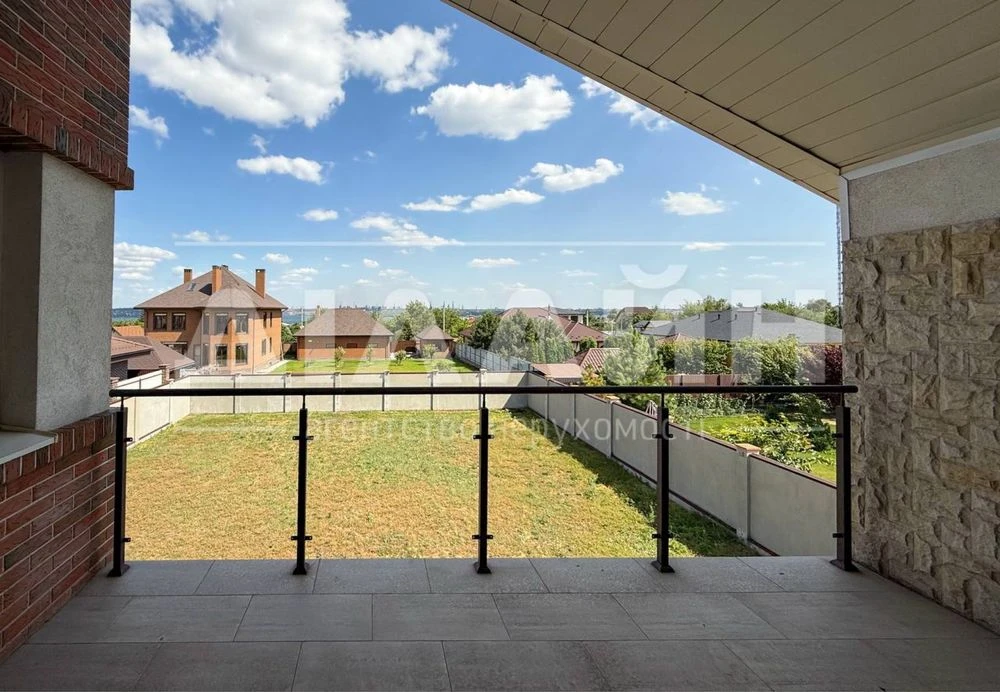 PREMIUM class house on a beautiful territory of 300 m2, 4 bedrooms