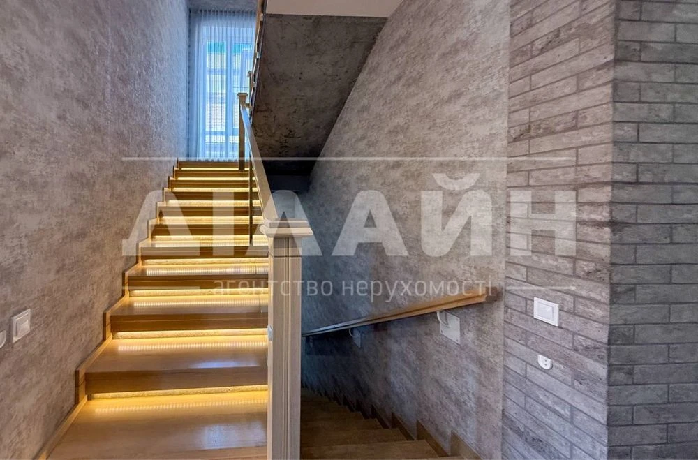 PREMIUM class house on a beautiful territory of 300 m2, 4 bedrooms