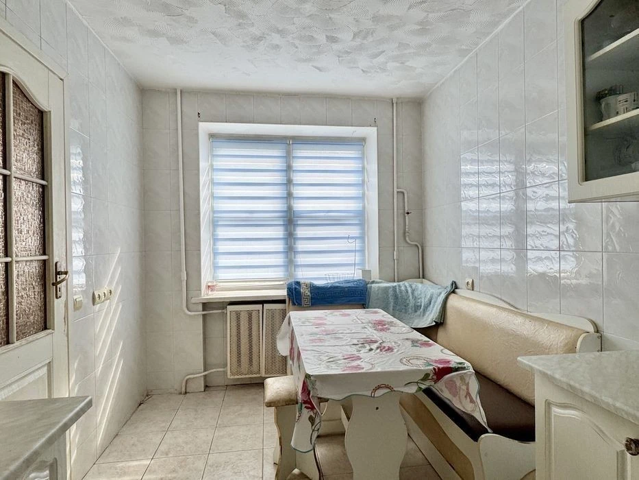 Without % For sale 4k apartment Kopylivska st. 31 Kurenivka Po