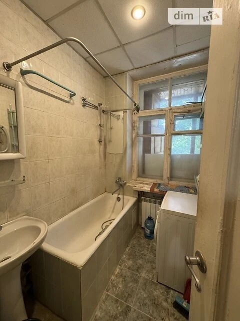 Sale of 3-room apartment 81.7 sq. m. on Hetman Pavla Skoropa street