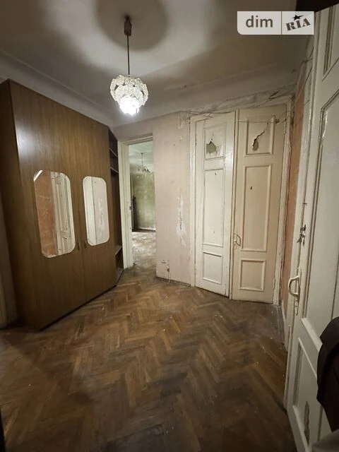 Sale of 3-room apartment 81.7 sq. m. on Hetman Pavla Skoropa street