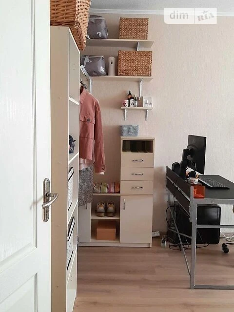 Room for sale 25 sq. m. on Azerbaycanska Street 8B • ID 3421