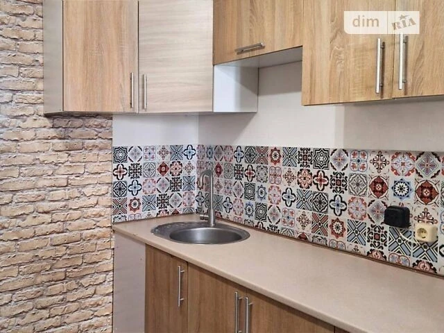 Room for sale 25 sq. m. on Azerbaycanska Street 8B • ID 3421