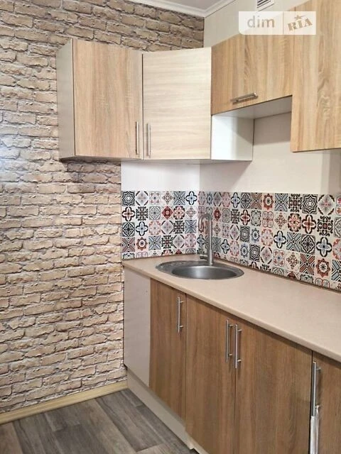 Room for sale 25 sq. m. on Azerbaycanska Street 8B • ID 3421