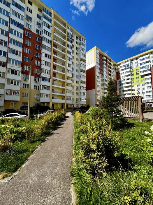 Apartment for sale in the Meridian residential complex