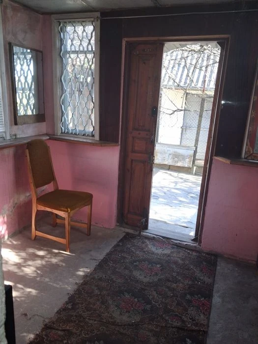 Продається   добротна дача від власника