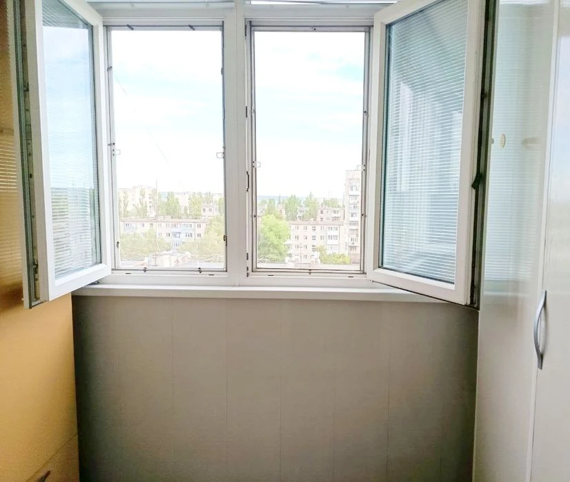 Продам 2к квартиру ж/м Приднепровск/ Самарский район/Левый б