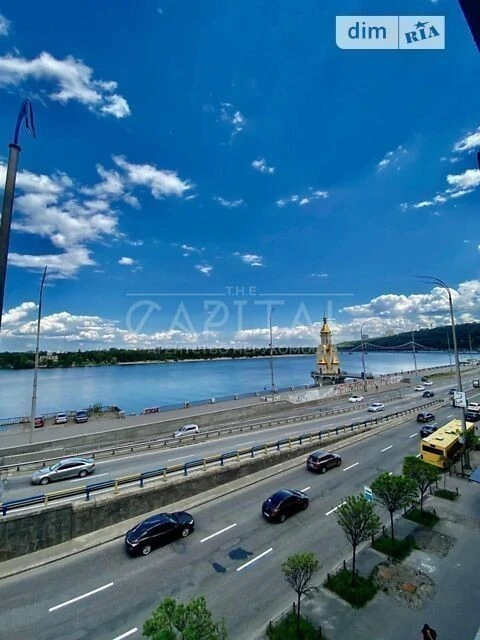 Sale of 2-room apartment 93 sq. m. on Naberezhno-Khreshchatytska Street 21
