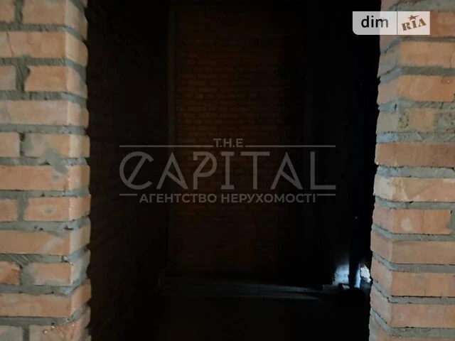 Sale of 2-room apartment 93 sq. m. on Naberezhno-Khreshchatytska Street 21