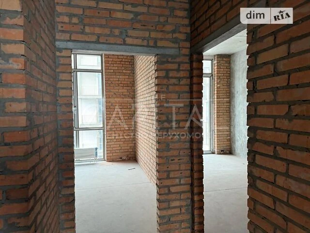 Sale of 2-room apartment 93 sq. m. on Naberezhno-Khreshchatytska Street 21