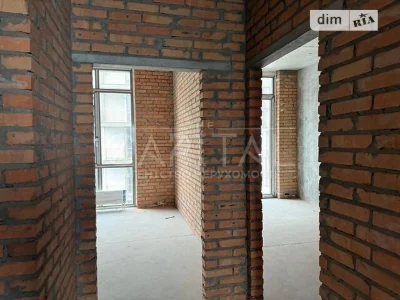 Sale of 2-room apartment 93 sq. m. on Naberezhno-Khreshchatytska Street 21