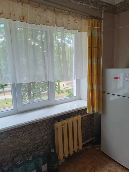 One-room apartment on Vyrskoho Street, 10 (Nyvky)