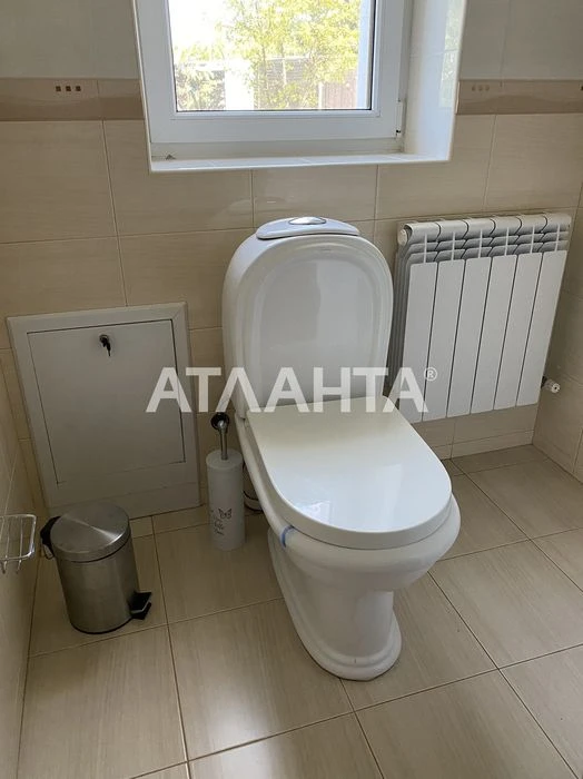 Продается капитальный дом с потрясающим участком 20 соток.