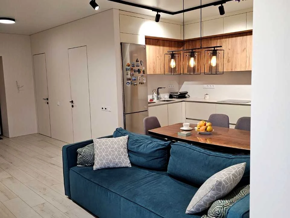 Apartment. Kharkiv, Heroiv Kharkova Ave. (Moskovskiy)