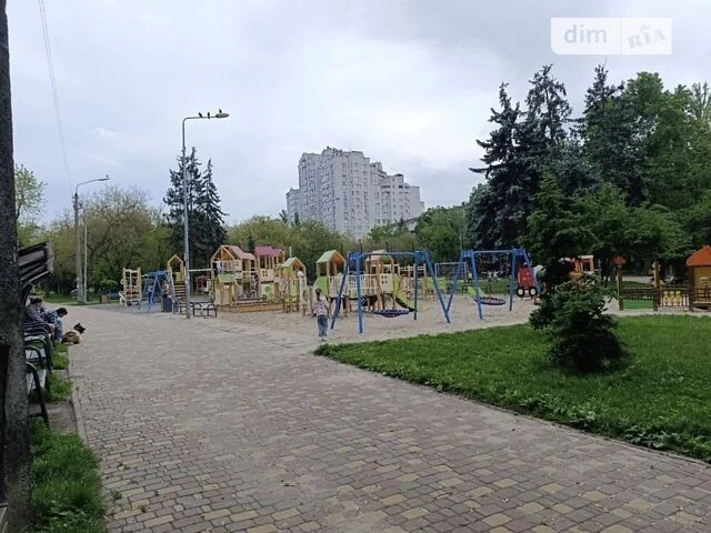 Sale of 1-room apartment 30 sq. m on Generala Genadiya Vorobyo Street