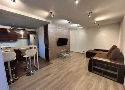 I will sell 2 k. renovated apartment Center Prospekt Polya