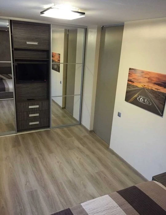I will sell 2 k. renovated apartment Center Prospekt Polya