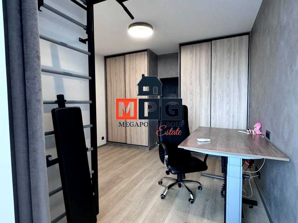 Apartment. Kharkiv, Peremohy Avenue.