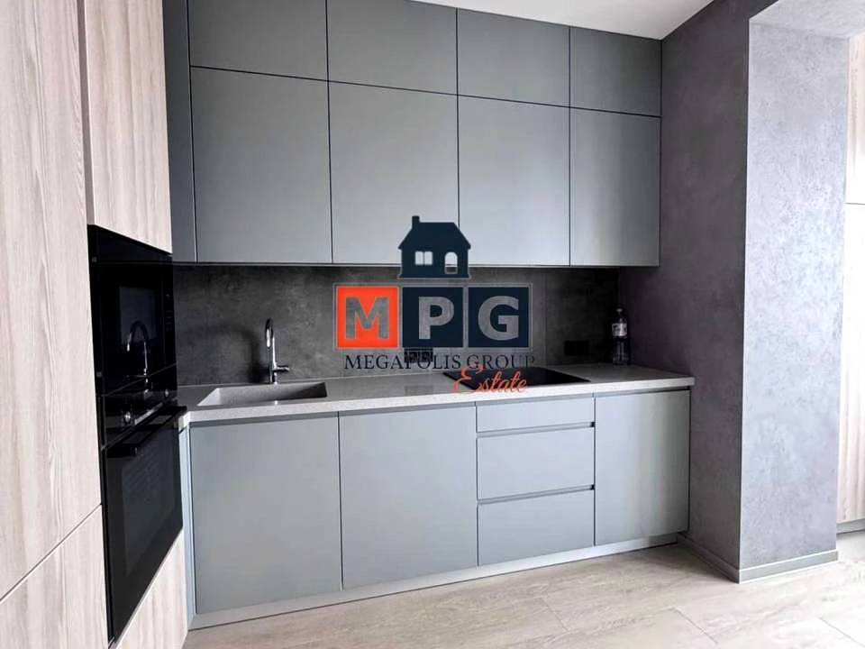 Apartment. Kharkiv, Peremohy Avenue.