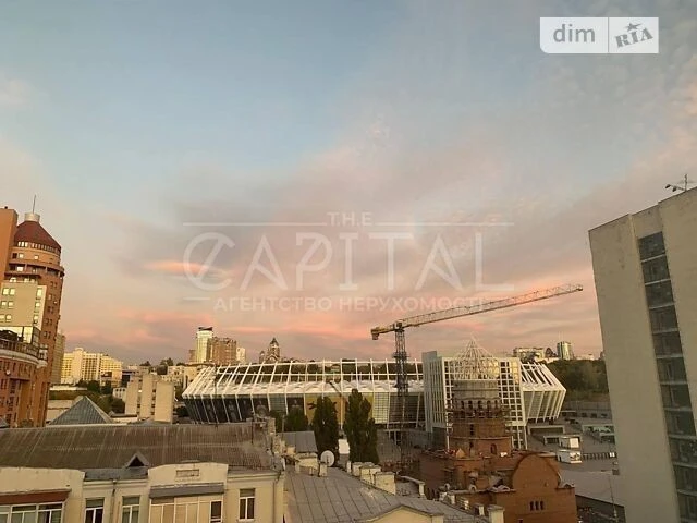 Sale of 2-room apartment 60 sq. m. on Velyka Vasylkivska 54 street