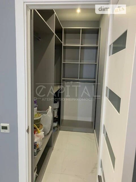 Sale of 2-room apartment 60 sq. m. on Velyka Vasylkivska 54 street